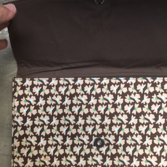 Gap Clutch - Picture 2 of 2